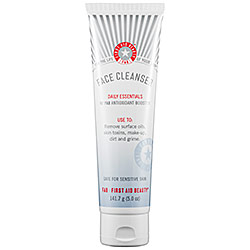 First Aid Beauty Face Cleanser Review